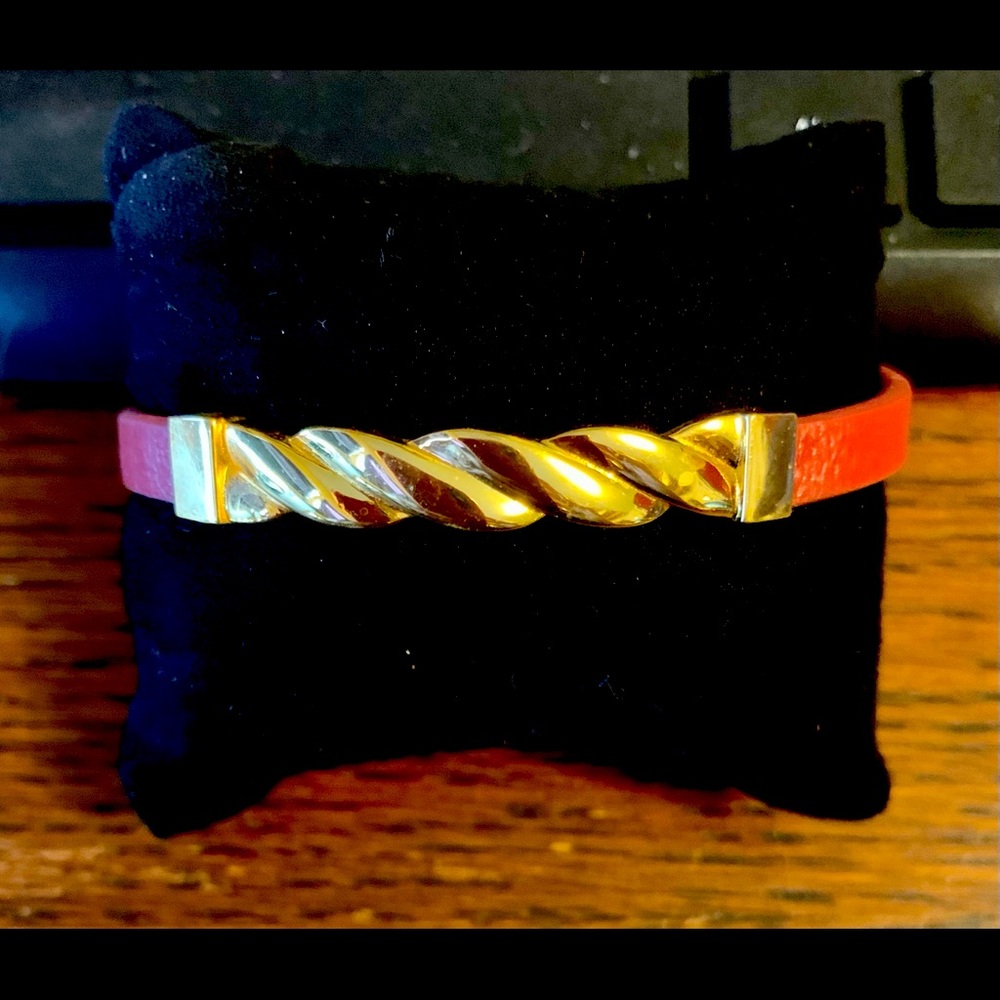Rustic Cuff gold & red bracelet